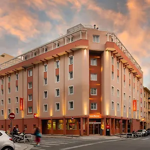 2* Hotel Easyhotel Palais Des Congrès – Old Town